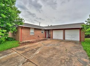 6108 SW Oak Cliff Ave, Lawton, OK 73505