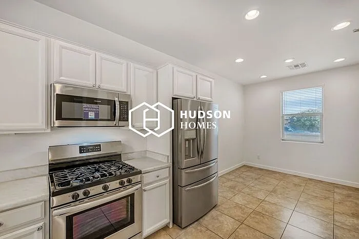 6326 W Raymond St — Photo 9