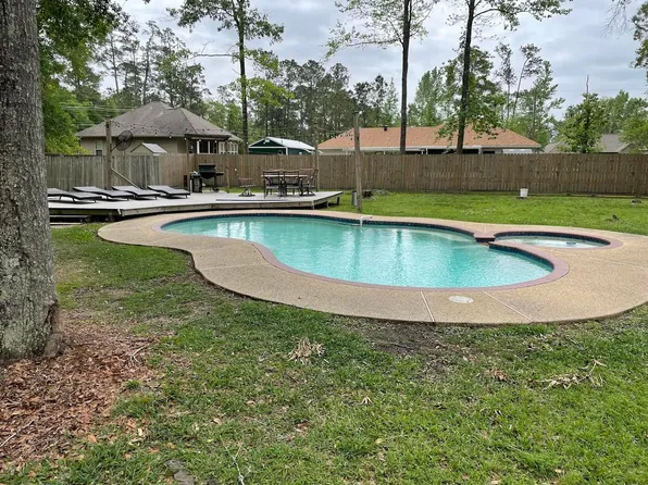 75 Alice St, Madisonville, LA 70447
