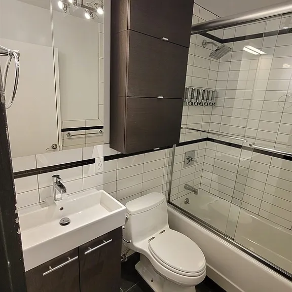 99 Pond Ave #924 — Photo 1