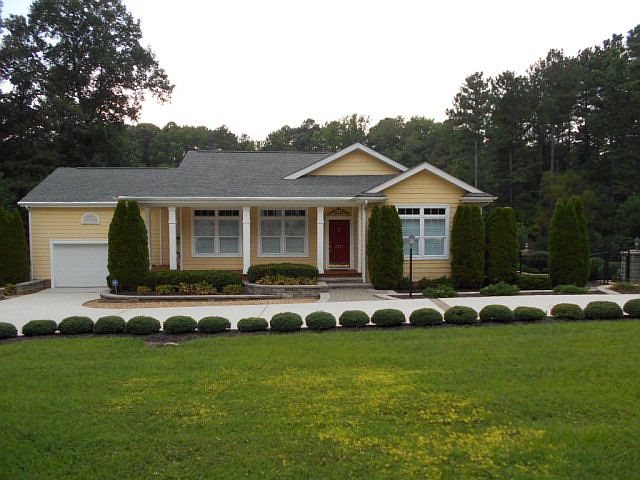 1st image of 307 Tanglewood Dr
