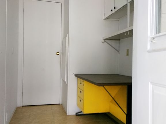 4th image of 3336 Toweroverlook Dr