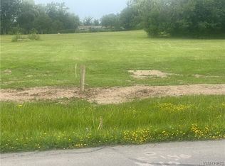 1597 Fix Rd #4, Grand Island, NY 14072