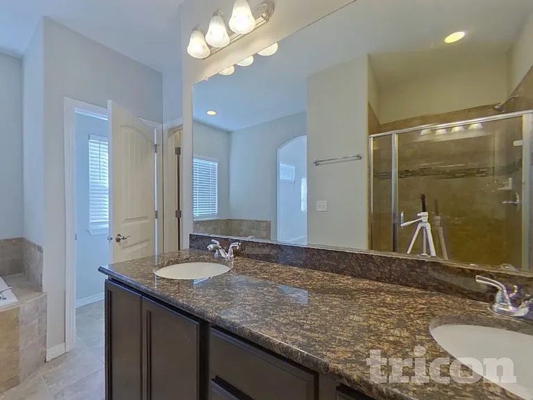 7415 Pimlico Dr — Photo 10