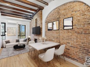 105 Berry St #3A, Brooklyn, NY 11249
