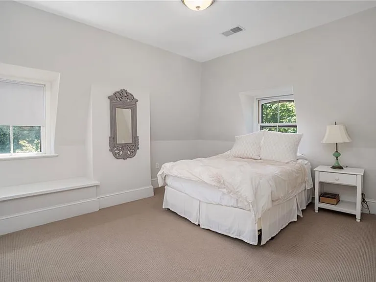 15 Berkeley Ave — Photo 22