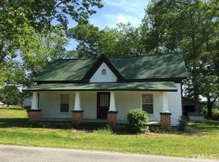 810 Pine Ridge Rd, Zebulon, NC 27597