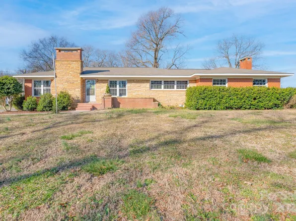 515 Bivens St, Wingate, NC 28174