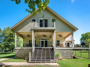 40 Hargis Ave, Cotter, AR 72626