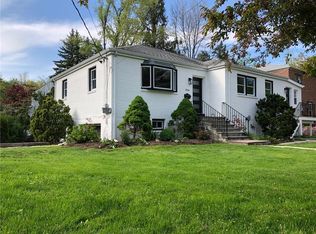 704 Forest Ave, Larchmont, NY 10538