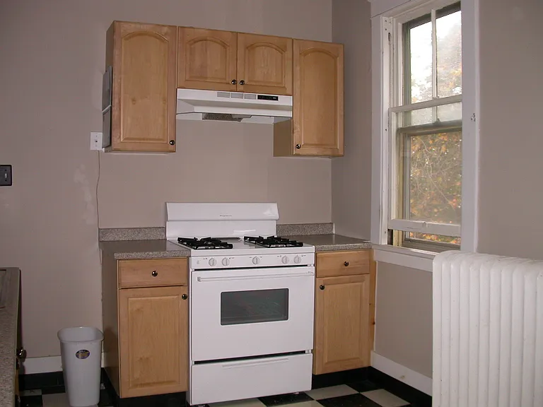 329 Macarthur Pkwy #3 — Photo 19