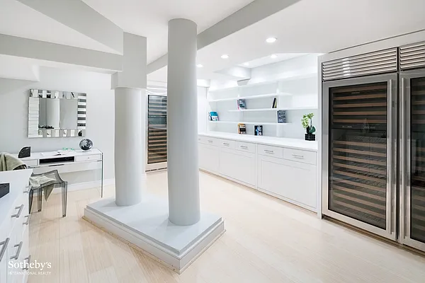 Rented by Sotheby's International Realty | media 17