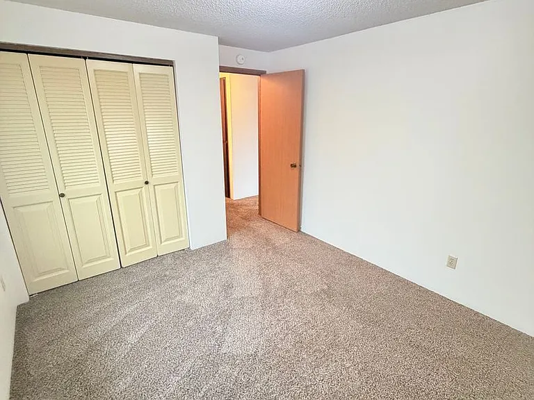 508 E Mission Ave Spokane WA 99202 — Photo 16
