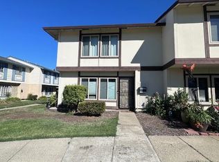 27492 Ponderosa Ct, Hayward, CA 94545