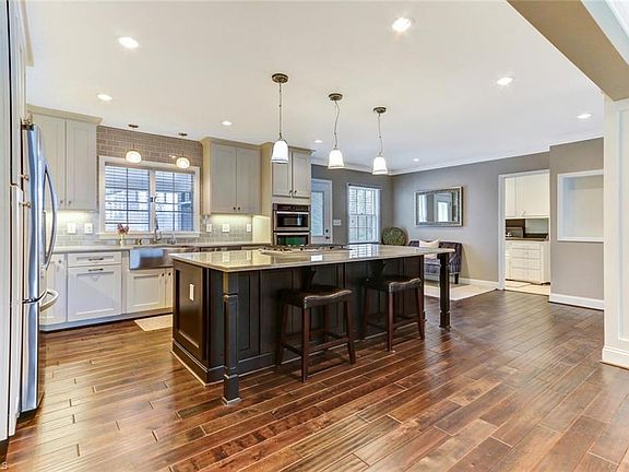 5th image of 3814 Dogwood Dr