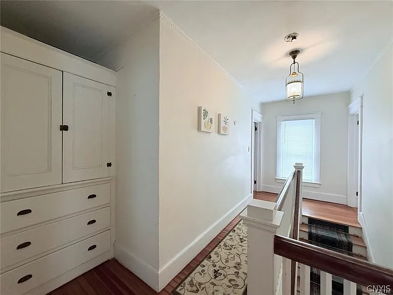 10 Jewett Ave — Photo 16