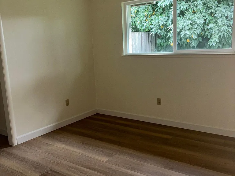 3048 W Swain Rd — Photo 11