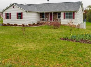 10179 Lawrence Ln, Locust Grove, VA 22508