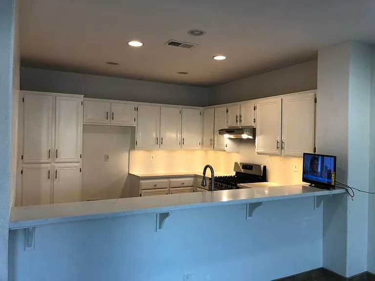 16327 E Lemongrass Ct — Photo 32