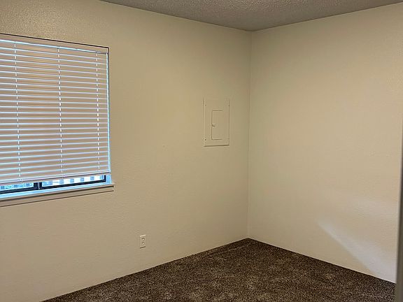 5th image of 305 S 2nd St #5