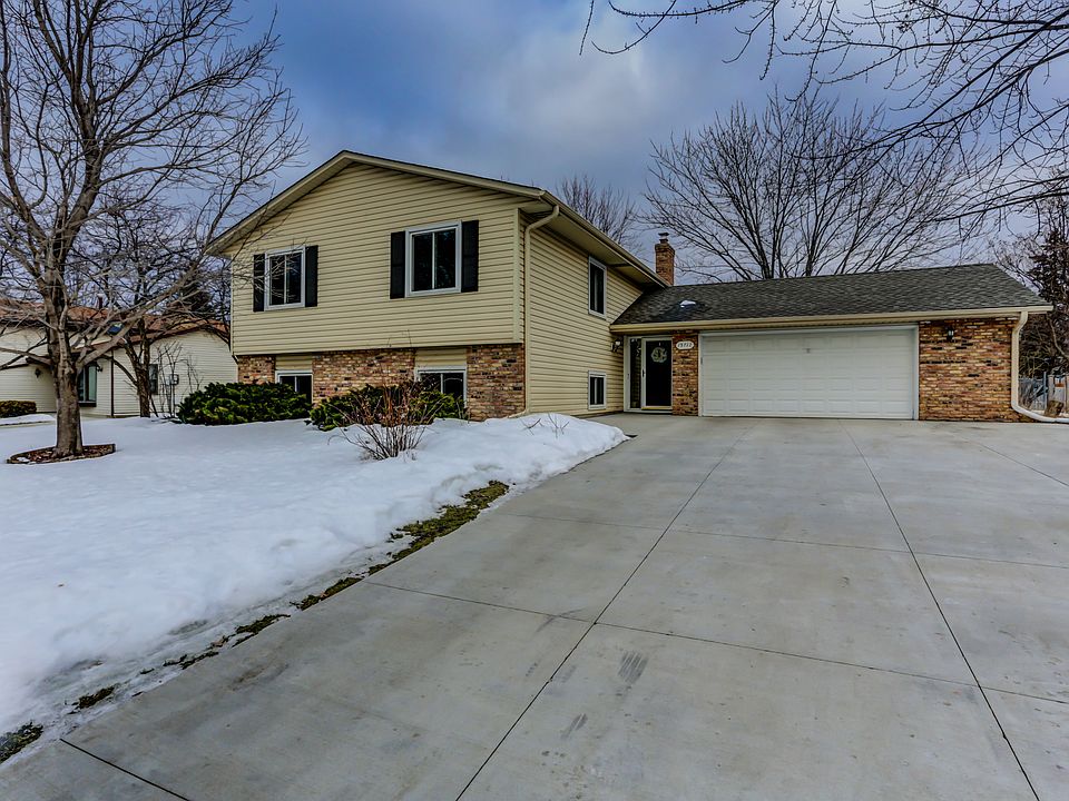 1st image of 15712 Hershey Ct