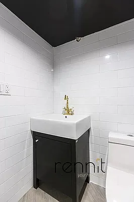 Rented by Rennit Inc. | media 11