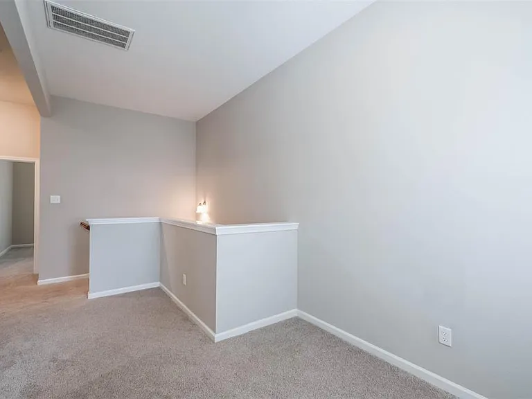 3207 Avenue O — Photo 22