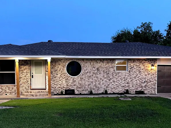 1006 Parkview St, Jeanerette, LA 70544