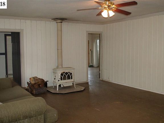 4th image of 729 Shasta St