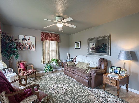 2nd image of 409 Catalina Dr