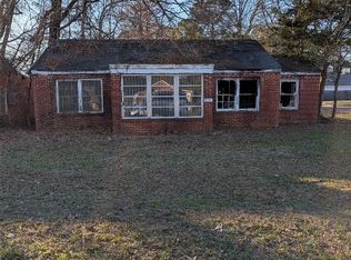 2121 Elkdale St, Selma, AL 36701