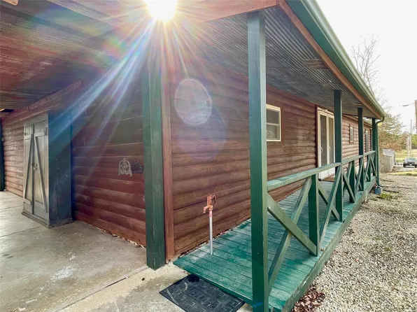 10131 Pine Dr, Bismarck, MO 63624