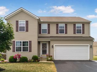 3203 Guffey Dr, Grove City, OH 43123