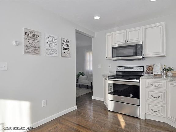 3rd image of 17 Thurber St