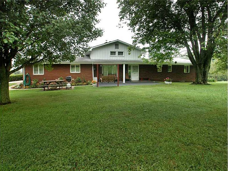 1st image of 1364 Herminie Rd W