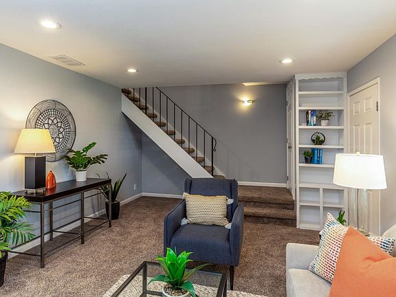 5th image of 5389 Deodara Grove Ct