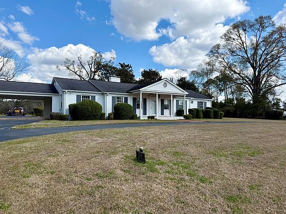 4th image of 1206 Center Dr