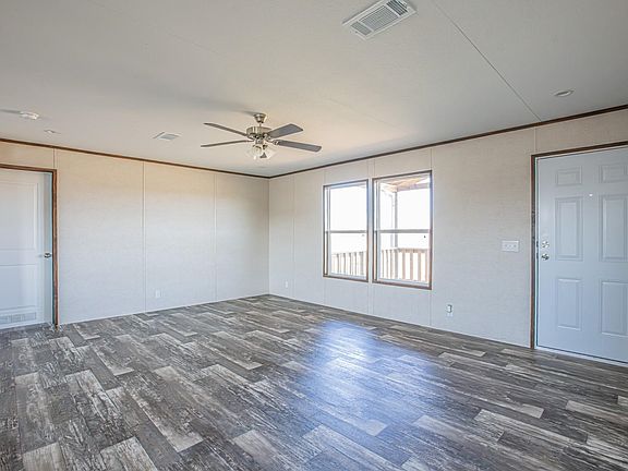 4th image of 1057 Hopewell Rd