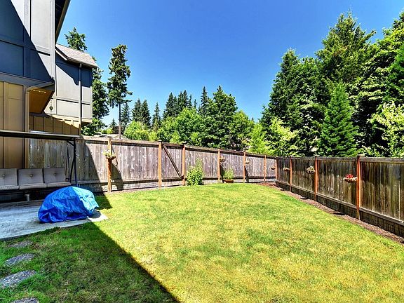 3rd image of 900 228th Ave NE Unit 20C