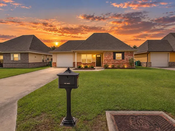 625 Hawkins St, Westlake, LA 70669