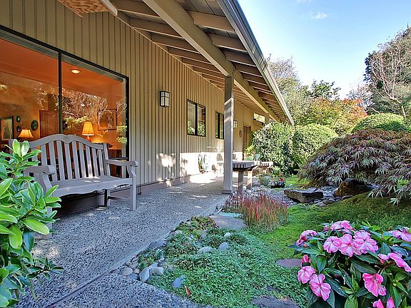 2nd image of 8420 SE 35th St