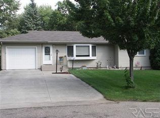 1008 N Kniss Ave, Luverne, MN 56156