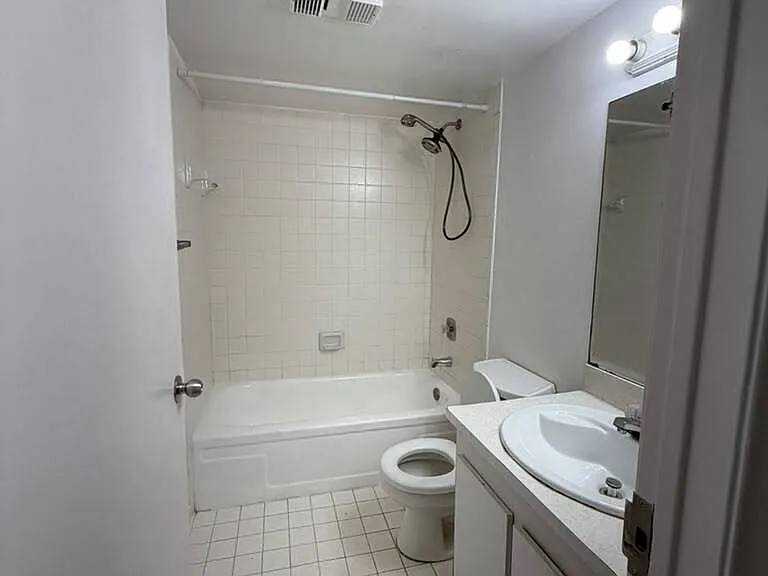 1750 N Congress Ave #207 — Photo 2