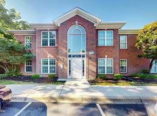 9205 Pine Lake Dr UNIT 101, Louisville, KY 40220