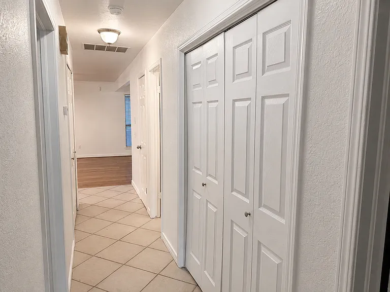 1724 Lionsgate Cir — Photo 20