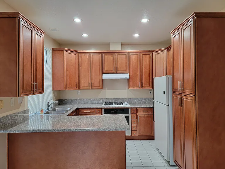 10660 Tipperary Way — Photo 8
