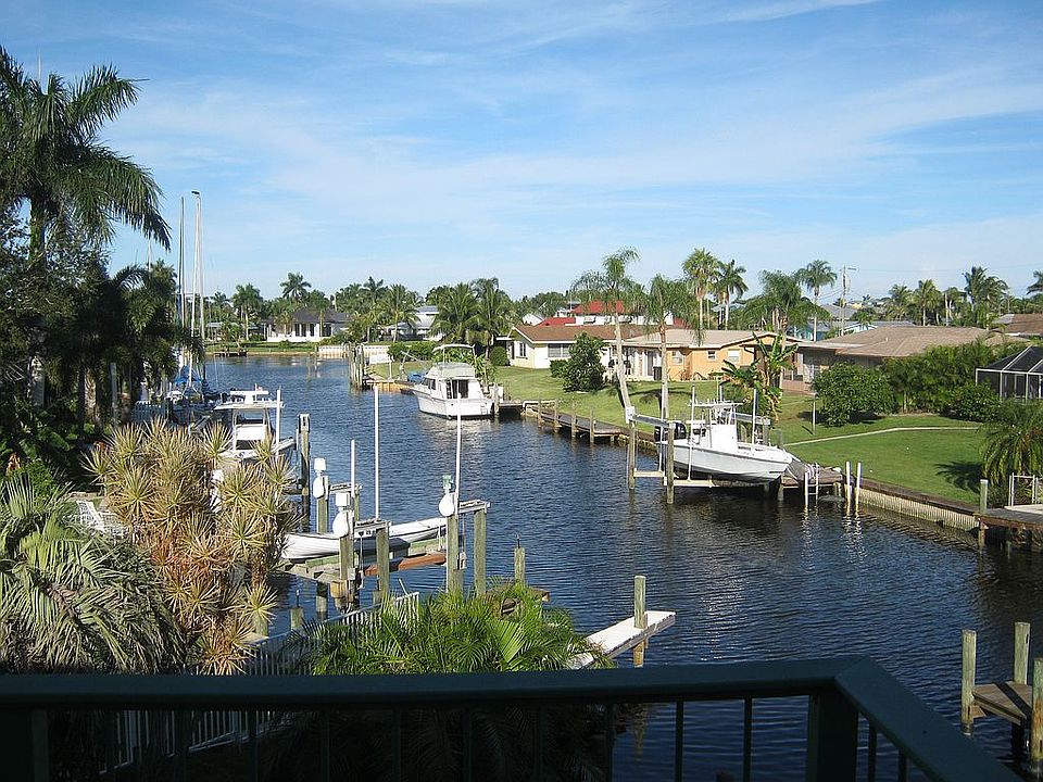 1st image of 297 SW Riverway Blvd