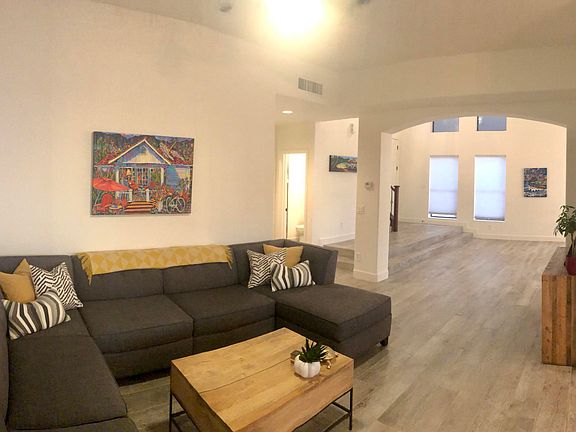5th image of 6922 E Portia St