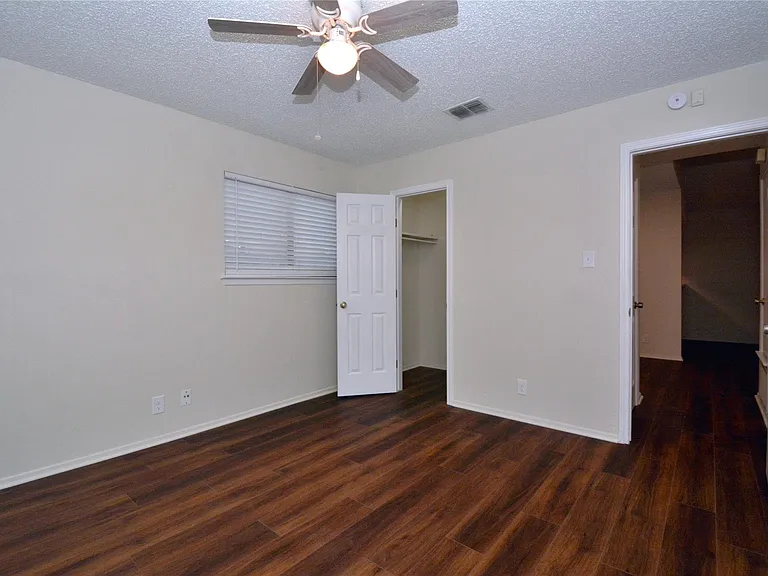 11314 Walnut Ridge Dr #B — Photo 16