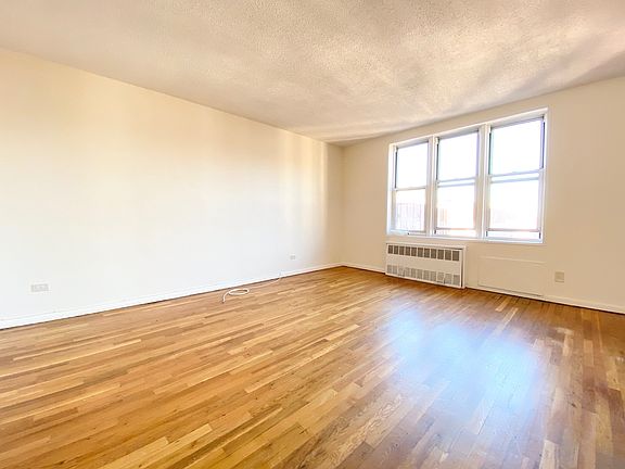 4th image of 144-02 Barclay Ave #4D